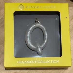 Kendra Scott Ornament Collection Q Letter Christmas Pearlescent Ivory Resin